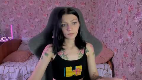 Snapshot of roselolly chatting on 10-26-25, 05:02 Lola online show from 10-26-25, 05:02