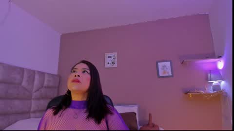 Snapshot of roselyn_caprice chatting on 09-24-25, 09:34 roselyn online show from 09-24-25, 09:34