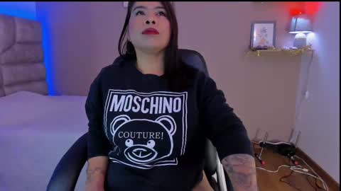 Snapshot of roselyn_caprice chatting on 10-11-25, 09:19 roselyn online show from 10-11-25, 09:19