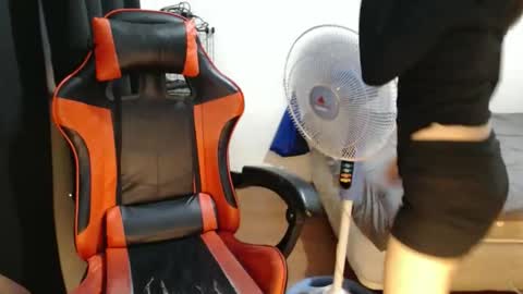 rosemae07 online show from 10-27-25, 09:02