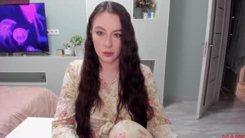 Snapshot of rosepage chatting on 12-15-24, 10:47 Julia online show from 12-15-24, 10:47