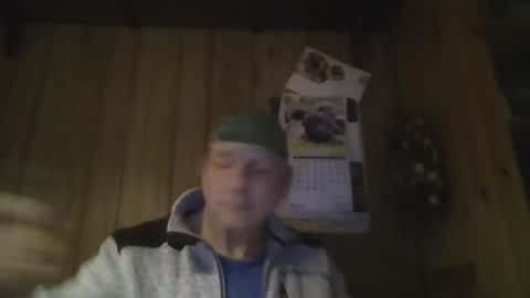 Snapshot of roses2u1958 chatting on 01-01-25, 01:37 roses2u1958 online show from 01-01-25, 01:37