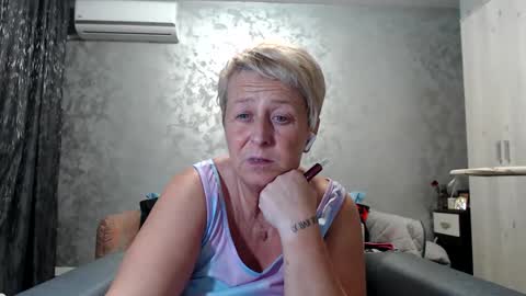 Lovepinklilly online show from 03-12-25, 06:33