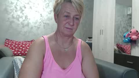 Lovepinklilly online show from 09-30-25, 05:18