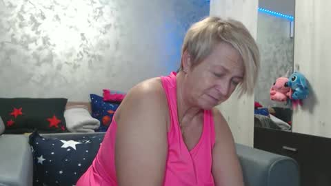 Lovepinklilly online show from 03-24-26, 06:35