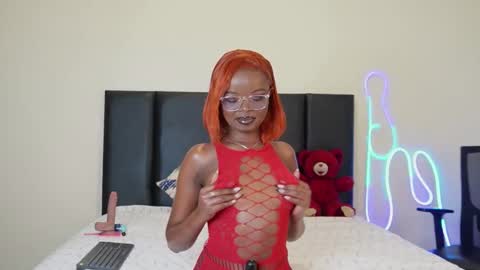 roses_rred online show from 12-12-24, 07:04