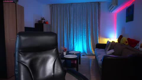 Snapshot of rosesarered97 chatting on 05-30-26, 07:11 Abbygail online show from 05-30-26, 07:11