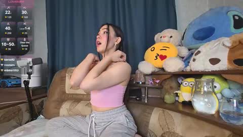 Snapshot of rosewr chatting on 10-11-25, 01:09 RoseWr online show from 10-11-25, 01:09