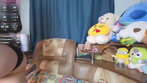 Snapshot of rosewr chatting on 10-27-25, 03:27 RoseWr online show from 10-27-25, 03:27