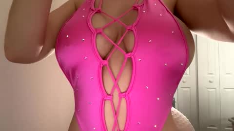 roseyla1 online show from 02-23-26, 07:00