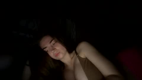Snapshot of roseyla1 chatting on 06-09-26, 03:40 roseyla1 online show from 06-09-26, 03:40