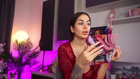 Snapshot of roshen_amira chatting on 12-23-24, 08:36 Amii online show from 12-23-24, 08:36