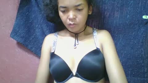 rosia685234 online show from 03-04-25, 08:35