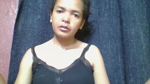 rosia685234 online show from 04-21-26, 02:51