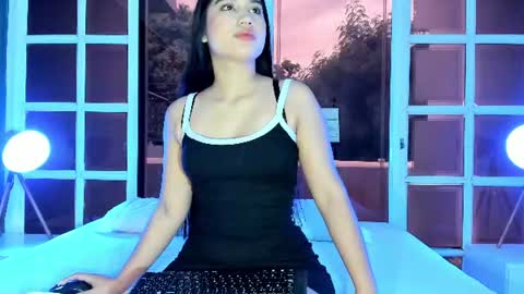 Snapshot of rosie_chell chatting on 06-08-26, 11:54 Rosie online show from 06-08-26, 11:54