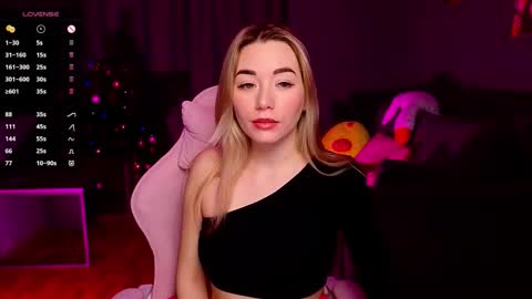 Snapshot of rosie_mac chatting on 02-03-26, 01:15 Rosie online show from 02-03-26, 01:15