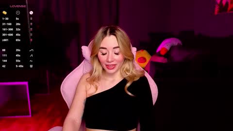 Snapshot of rosie_mac chatting on 02-13-26, 02:29 Rosie online show from 02-13-26, 02:29