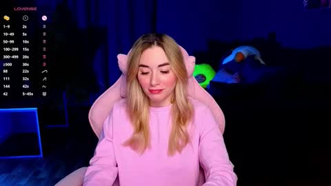 Snapshot of rosie_mac chatting on 02-17-26, 01:13 Rosie online show from 02-17-26, 01:13