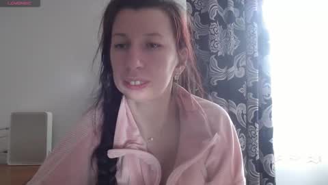 RosieHayes online show from 11-25-25, 09:20