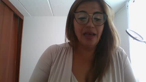 Snapshot of rossanalionheart chatting on 01-20-25, 07:25 Rossana online show from 01-20-25, 07:25