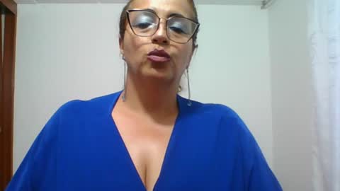 Snapshot of rossanalionheart chatting on 02-05-25, 10:55 Rossana online show from 02-05-25, 10:55
