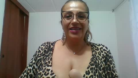 Snapshot of rossanalionheart chatting on 02-11-25, 10:50 Rossana online show from 02-11-25, 10:50