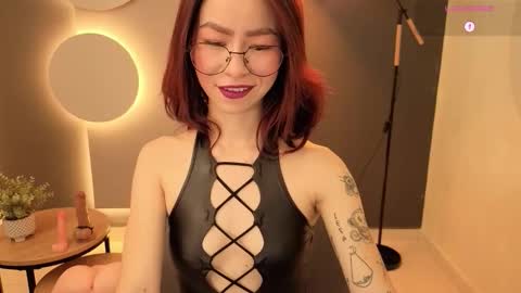 Miss Rosse online show from 10-24-25, 01:29