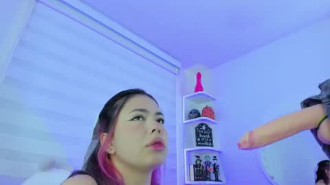   online show from 09-22-25, 12:07