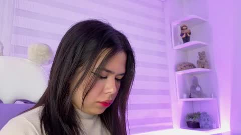 Snapshot of rosse_amyy chatting on 05-10-26, 09:53 online show from 05-10-26, 09:53