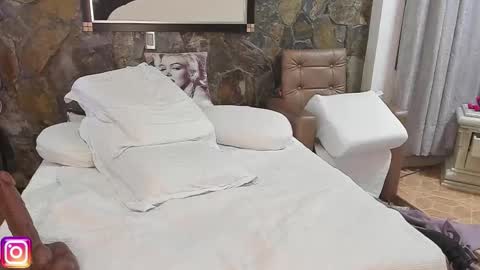 Snapshot of rosse_stewart chatting on 11-10-25, 08:52 Rosse online show from 11-10-25, 08:52