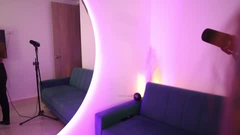 Rossey online show from 01-08-25, 01:42