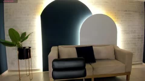 Rossie Rivers online show from 04-30-26, 12:00