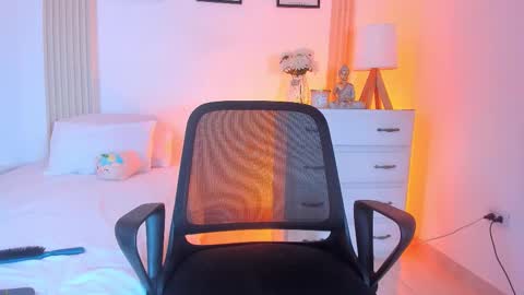 rossy_x online show from 11-14-25, 05:11