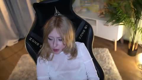 rosy_petal online show from 09-16-25, 02:12