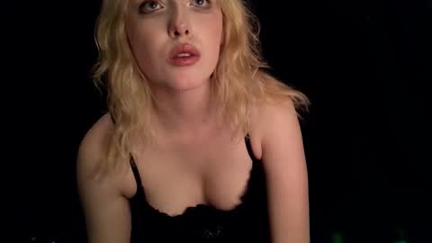 rosy_petal online show from 10-07-25, 11:07