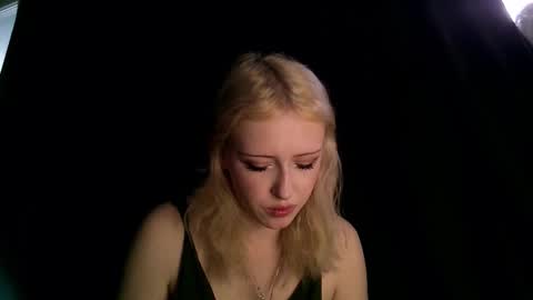 rosy_petal online show from 10-13-25, 01:33