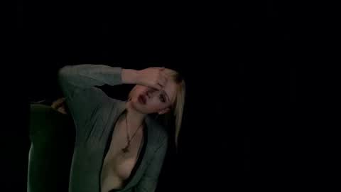 rosy_petal online show from 10-16-25, 05:41