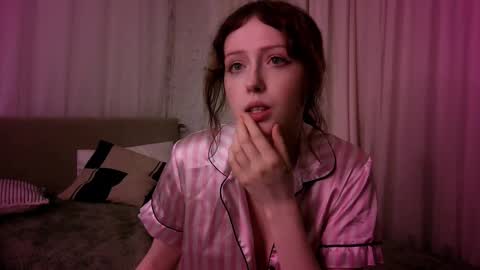 Snapshot of rosy_petal chatting on 02-28-26, 01:28 rosy_petal online show from 02-28-26, 01:28