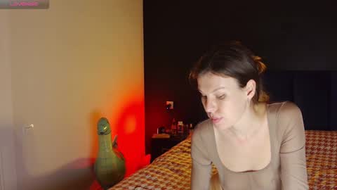 Snapshot of roter_rita chatting on 11-13-25, 04:50 roter_rita online show from 11-13-25, 04:50