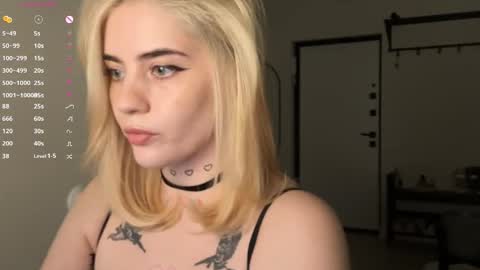 Snapshot of rottenlullaby chatting on 10-18-25, 08:53 - my telegram channel online show from 10-18-25, 08:53