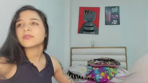 Snapshot of rous_and_sweet09 chatting on 06-18-26, 04:35 rous_and_sweet09 online show from 06-18-26, 04:35