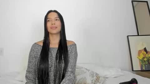 Snapshot of rouse_46 chatting on 10-24-25, 10:50 Rouse online show from 10-24-25, 10:50