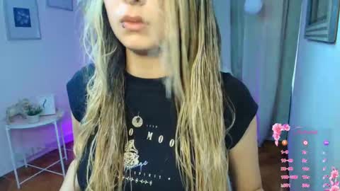 Snapshot of rousee_v chatting on 01-08-26, 12:29 Rousee online show from 01-08-26, 12:29