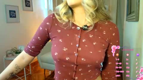 Snapshot of rousee_v chatting on 02-09-26, 12:31 Rousee online show from 02-09-26, 12:31