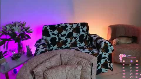 Snapshot of rousee_v chatting on 02-10-26, 12:37 Rousee online show from 02-10-26, 12:37