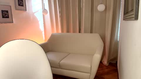 Snapshot of rousee_v chatting on 02-20-26, 12:49 Rousee online show from 02-20-26, 12:49