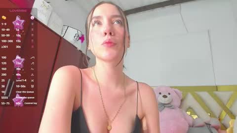 rousee_yarelds online show from 10-14-25, 03:07