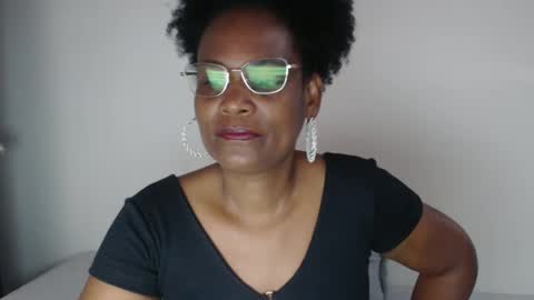 luxa online show from 01-20-25, 12:39