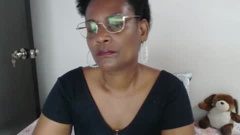 luxa online show from 02-04-25, 01:06