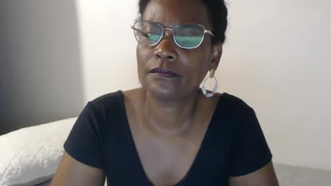 luxa online show from 02-14-25, 02:50